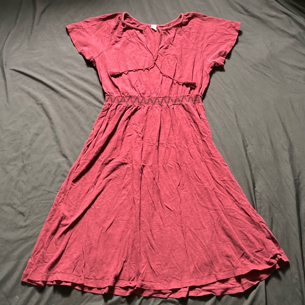 Old Navy Maroon Short Sleeve 100% Cotton Dress Tassle Neck Size Medium